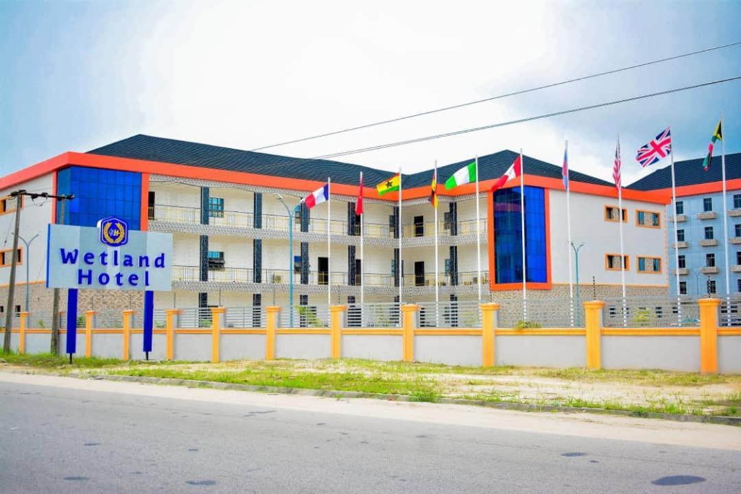 Wetland Hotel Ughelli エクステリア 写真